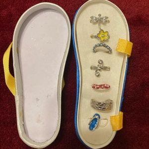 Avon Toe Ring Set in Flip Flop Novelty Box